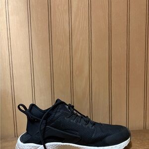 Nike Black and White Athletic Shoes